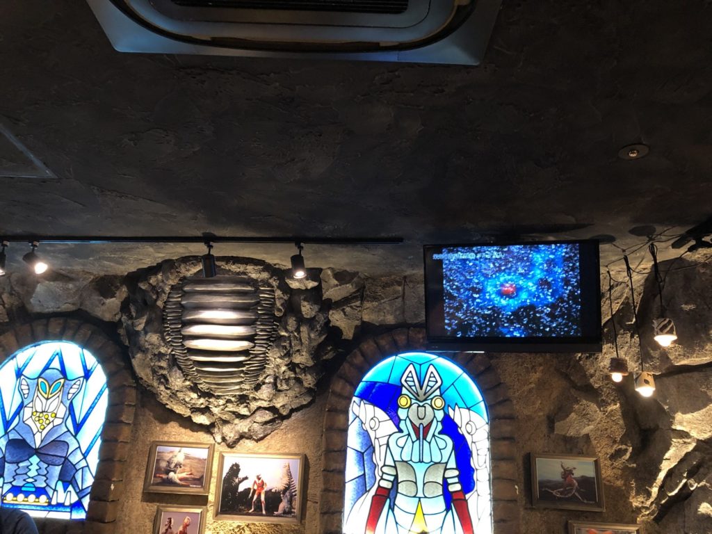 怪獣酒場